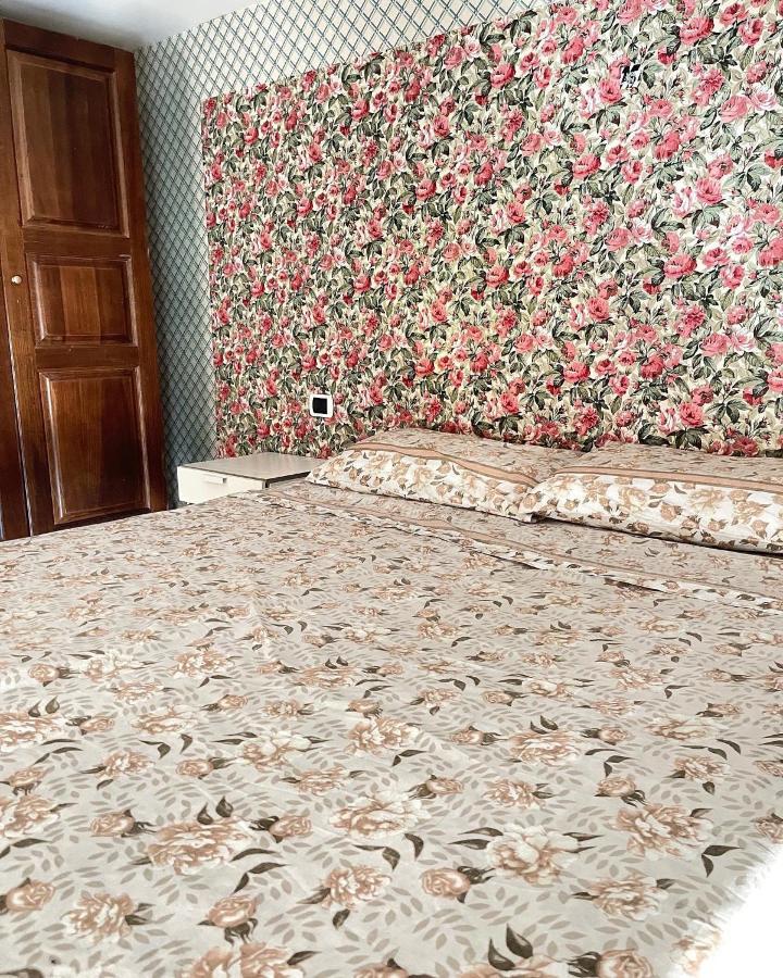 Villa Foria Naples Luaran gambar